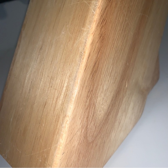 Zwilling JA Henckels Knife Block 9 Knife Slots, Scissors, Oak Wood Counter - Picture 16 of 16